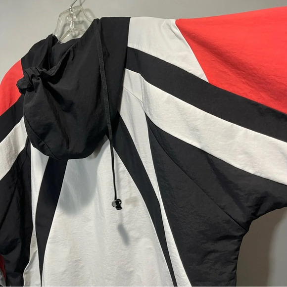 Adidas original EQT 18 Size Medium  wing Breaker . - Picture 10 of 16